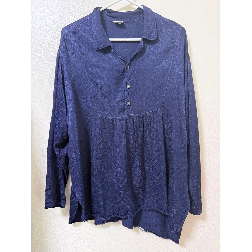 CP Shades Navy Blue Paisley Jacquard Rayon Asymmetrical Hem Tunic Top Womens M